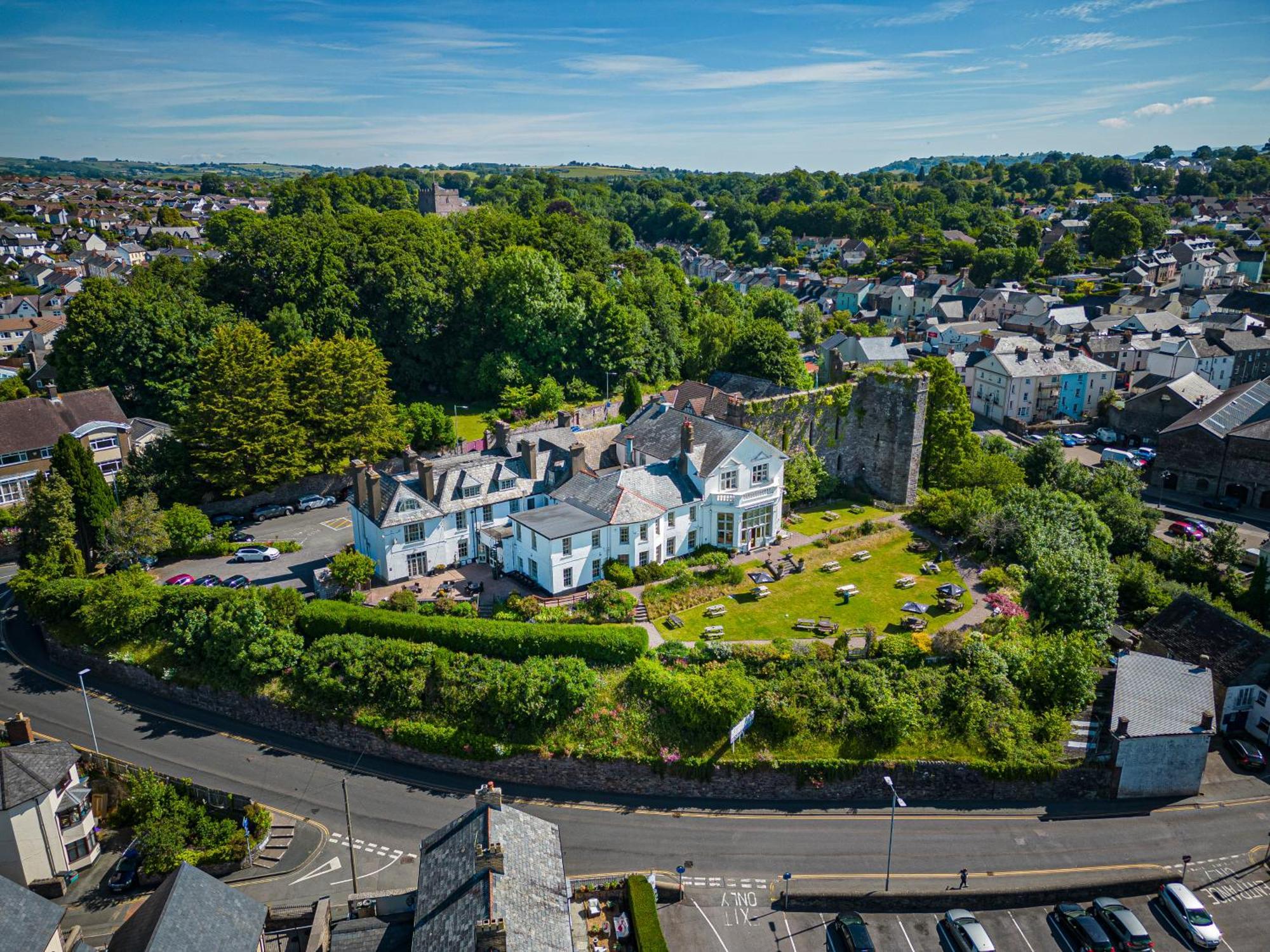 The Castle Of Brecon Hotel, Brecon, Powys Exteriér fotografie