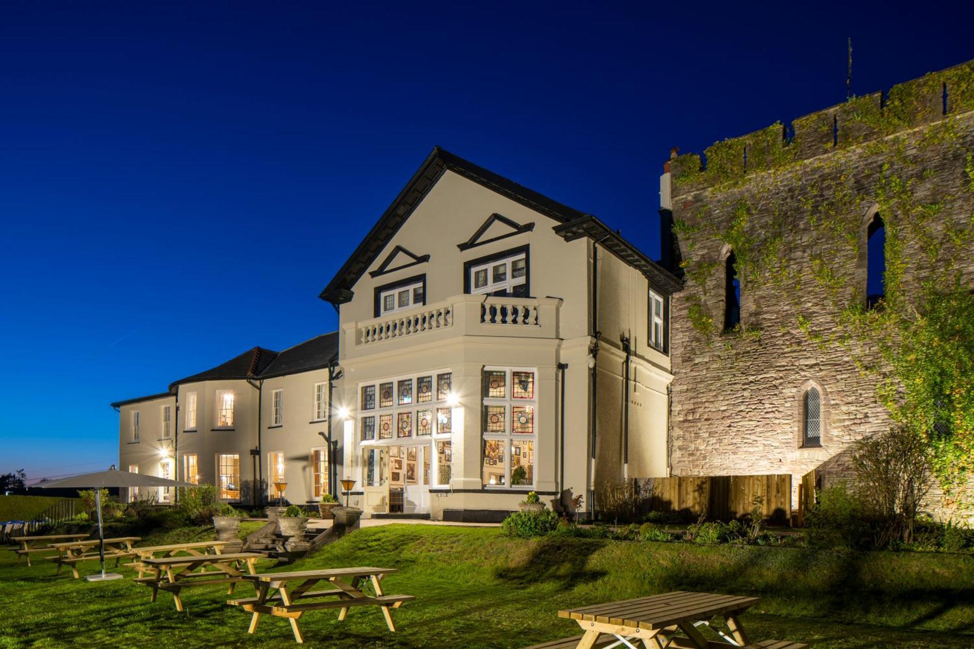 The Castle Of Brecon Hotel, Brecon, Powys Exteriér fotografie