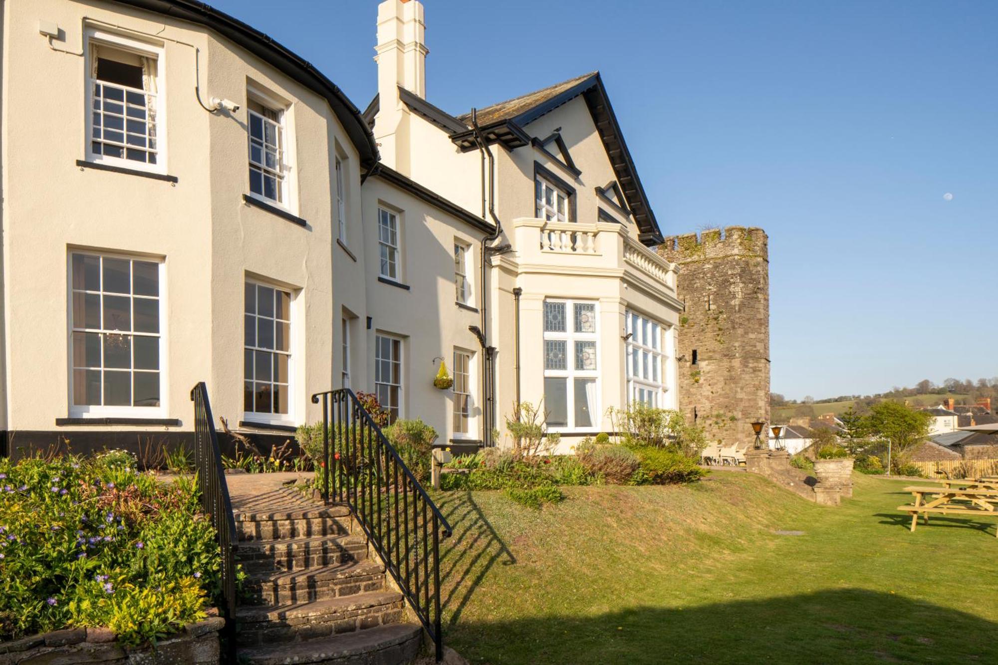 The Castle Of Brecon Hotel, Brecon, Powys Exteriér fotografie